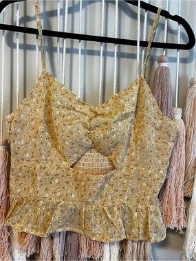 Promesa Floral Tie-Front Ruffle Crop Top - Yellow size M NWT